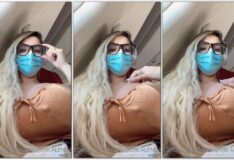 Adriana Alencar, a loira dos peitos grandes, fazendo uma exibição sensual a bordo de um avião