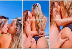 Nanda Cassuriaga é flagrada dando um beijo na amiga sem roupa em um barco