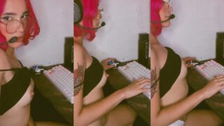 Lulu é a streamer mais ousada da web, mostrando seu talento nos games com a ousadia à mostra