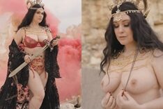 Meg Turney, a modelo sexy, exibindo seus peitão firmes em um ensaio fotográfico no deserto